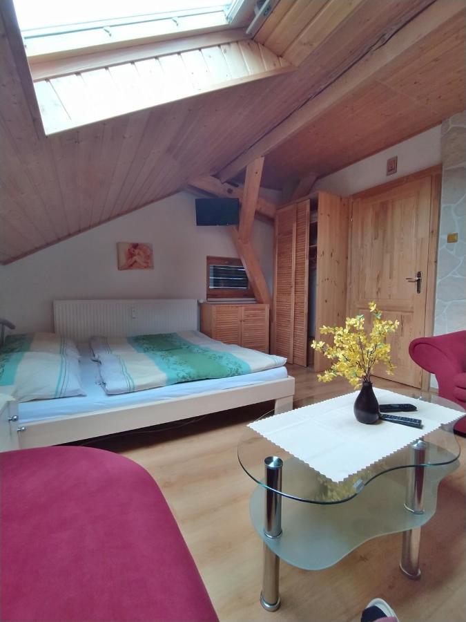 Apartman V Srní Kültér fotó